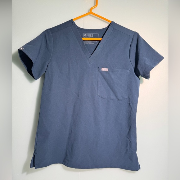 FIGS technical collection top scrub size:XS - Picture 1 of 4